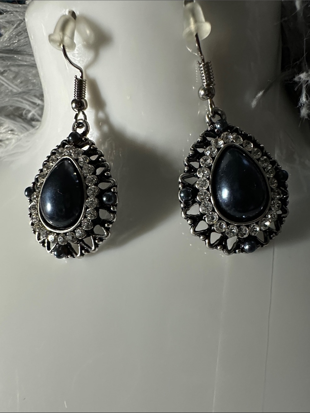 Elegant Black Teardrop Crystal Dangle Earrings